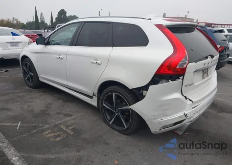 2016 Volvo Xc60 T6 Drive-E R-Design z USA, uszkodzony, nr VIN YV449MRP6G2869096